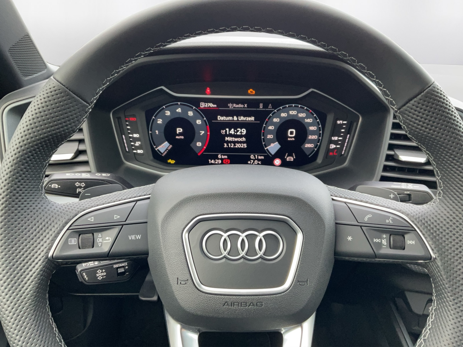 AUDI A1 Sportback 35 TFSI S Line S-tronic-image-7