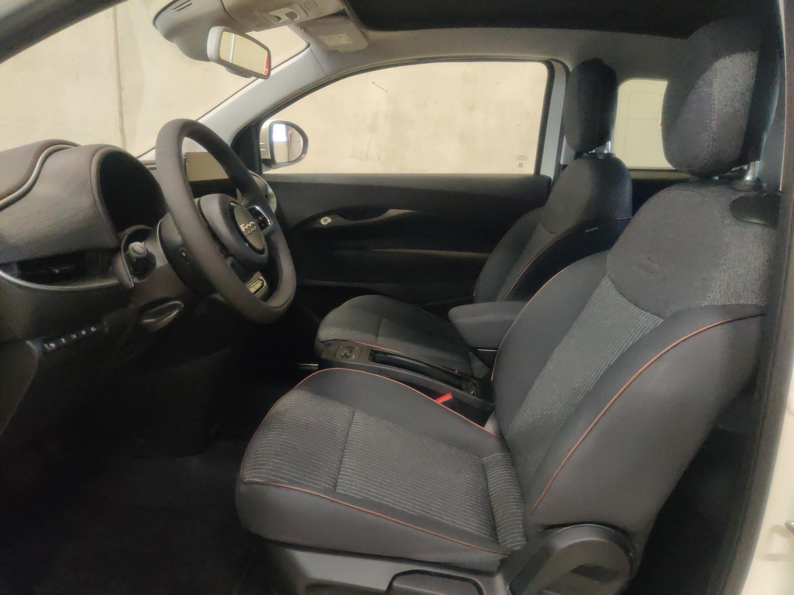 FIAT 500 Cabrio Icon-image-4