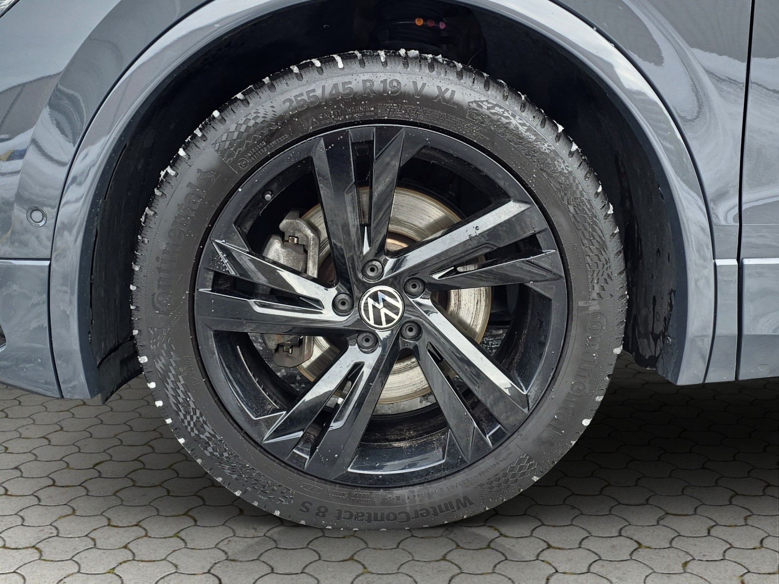 VW Tiguan 2.0 TDI SCR R-Line 4Motion DSG mit AHK-image-5