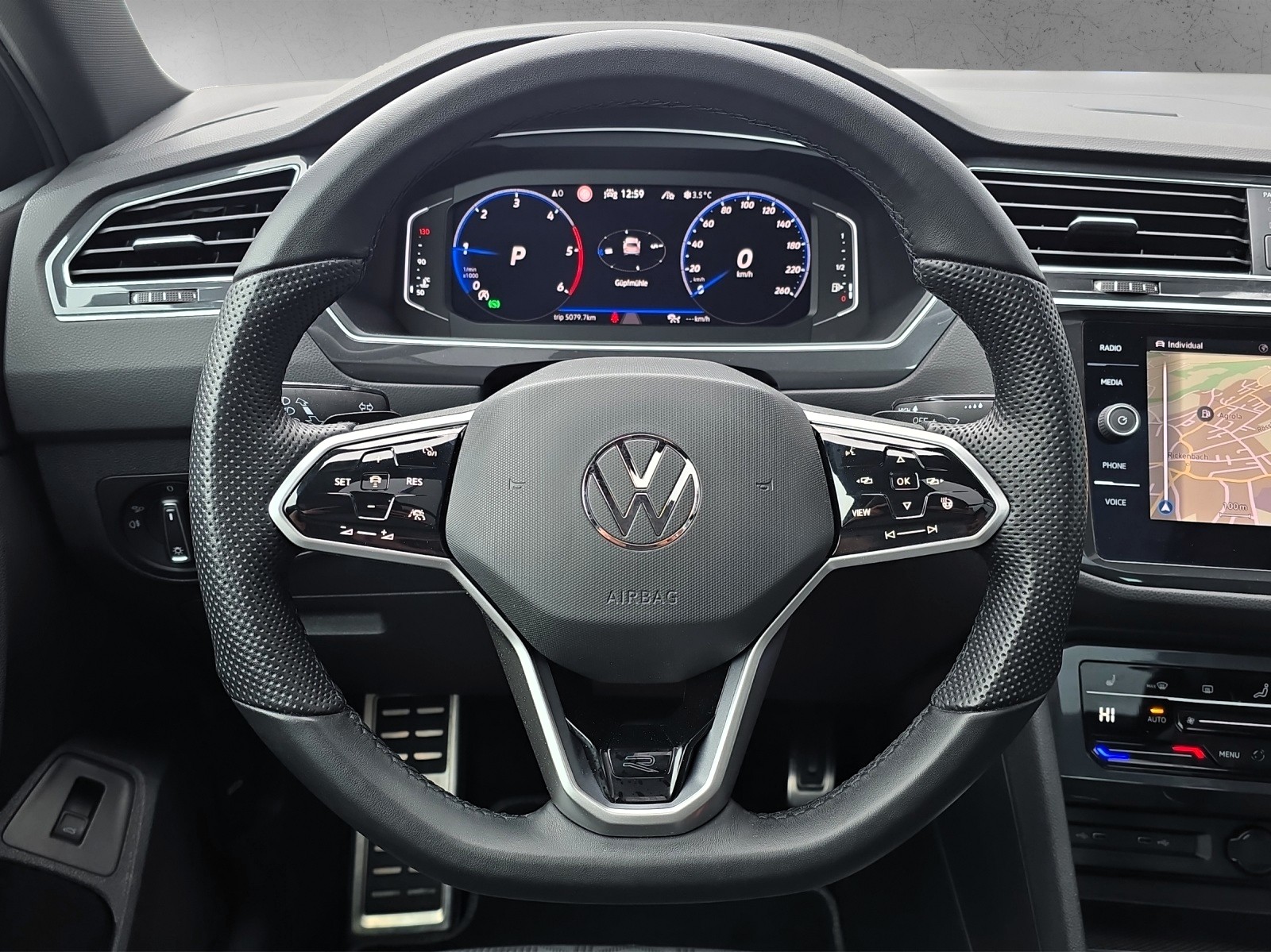 VW Tiguan 2.0 TDI SCR R-Line 4Motion DSG mit AHK-image-12