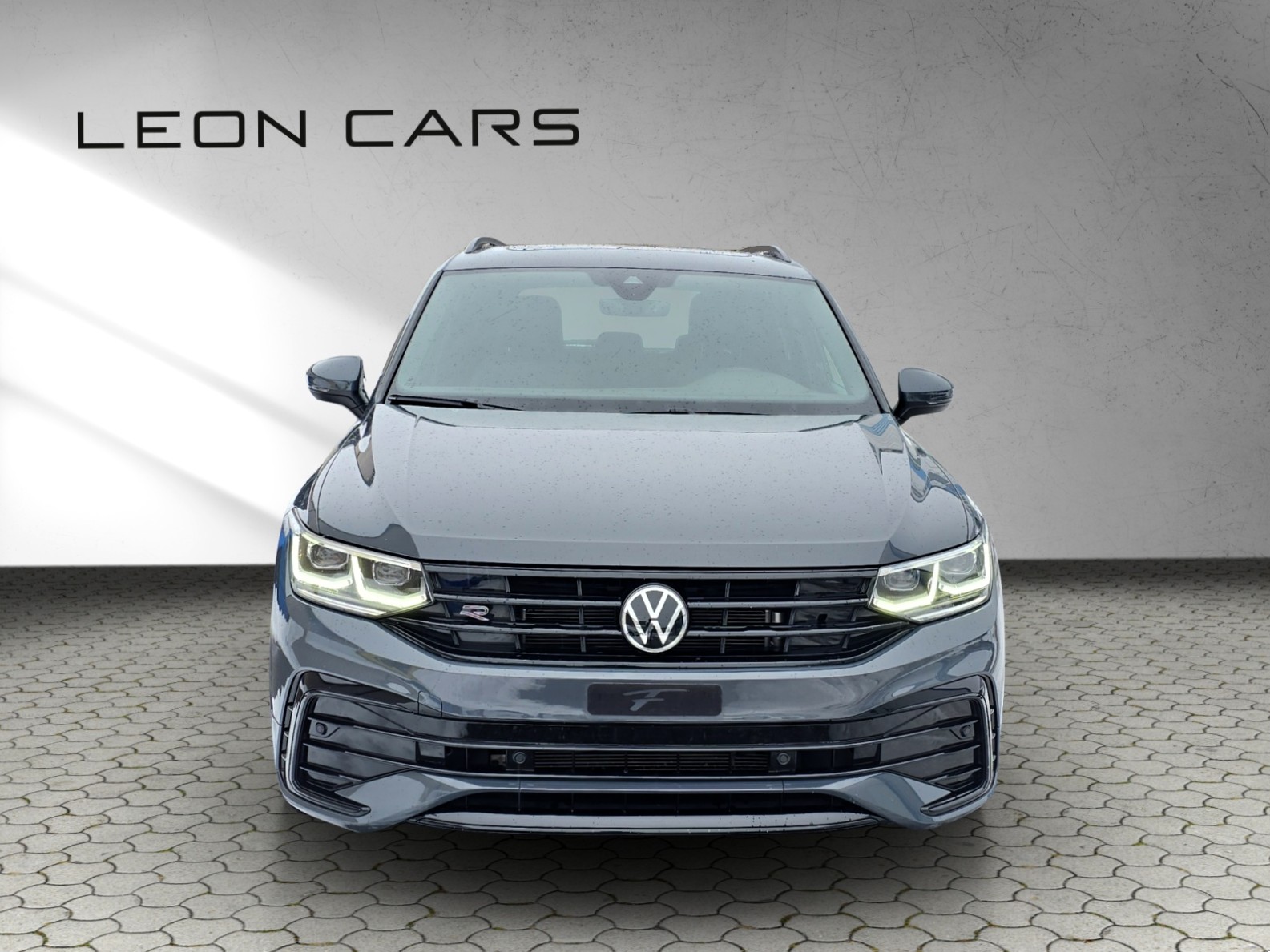 VW Tiguan 2.0 TDI SCR R-Line 4Motion DSG mit AHK-image-3