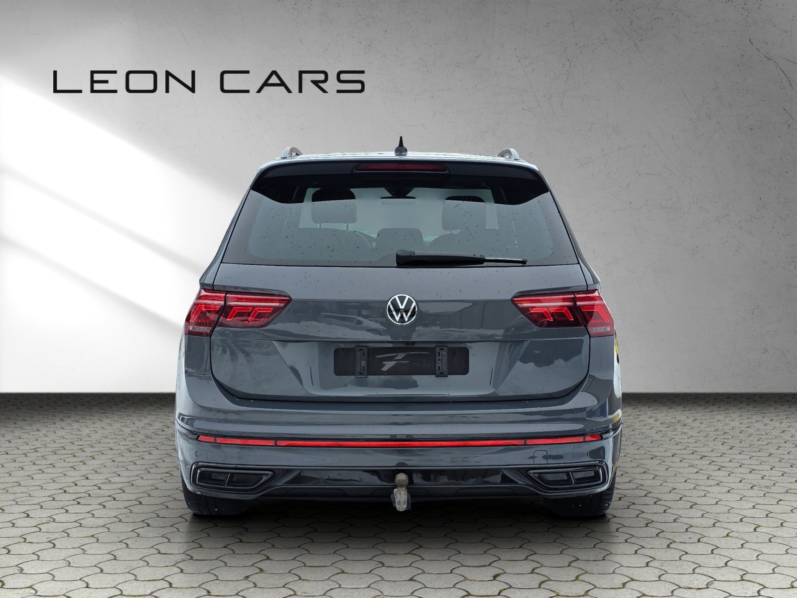 VW Tiguan 2.0 TDI SCR R-Line 4Motion DSG mit AHK-image-4