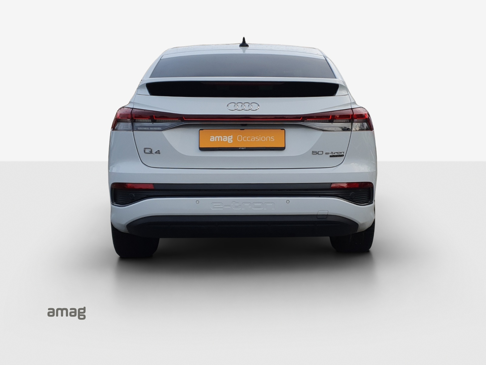 AUDI Q4 Sportback e-tron 50 quattro-image-4