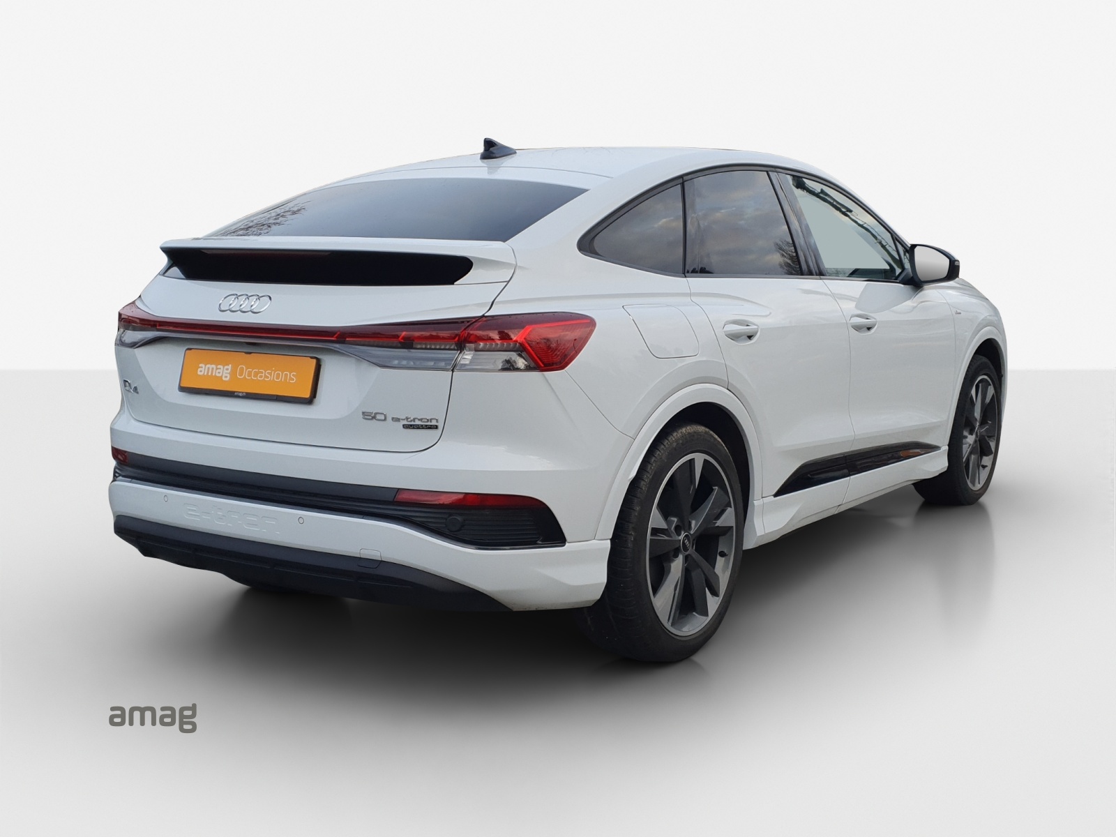 AUDI Q4 Sportback e-tron 50 quattro-image-5