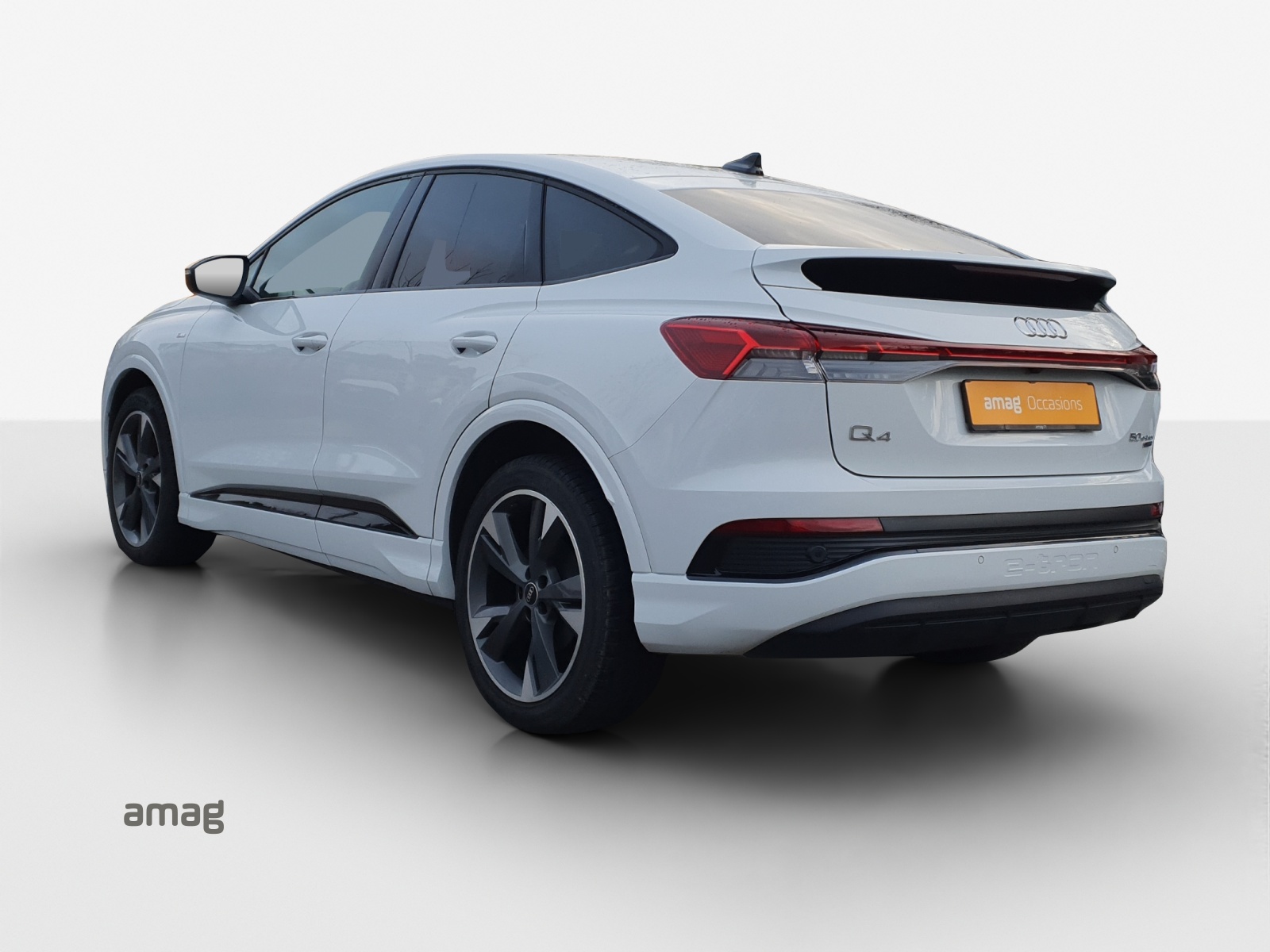 AUDI Q4 Sportback e-tron 50 quattro-image-3