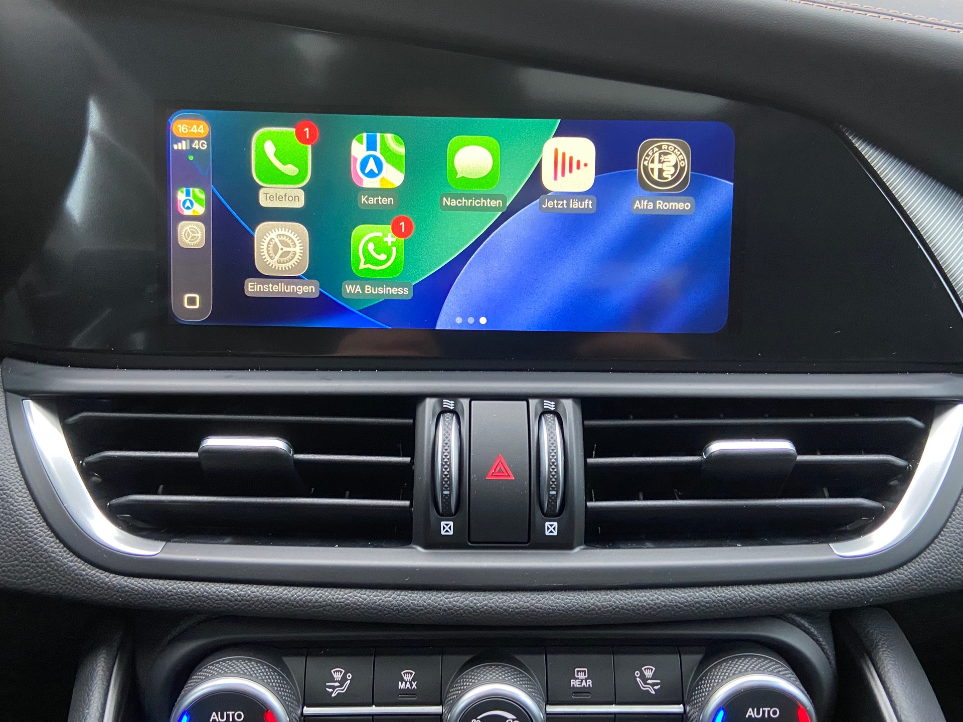 ALFA ROMEO Giulia 2.2 JTDM Intensa Sky Q4 AT8-image-10