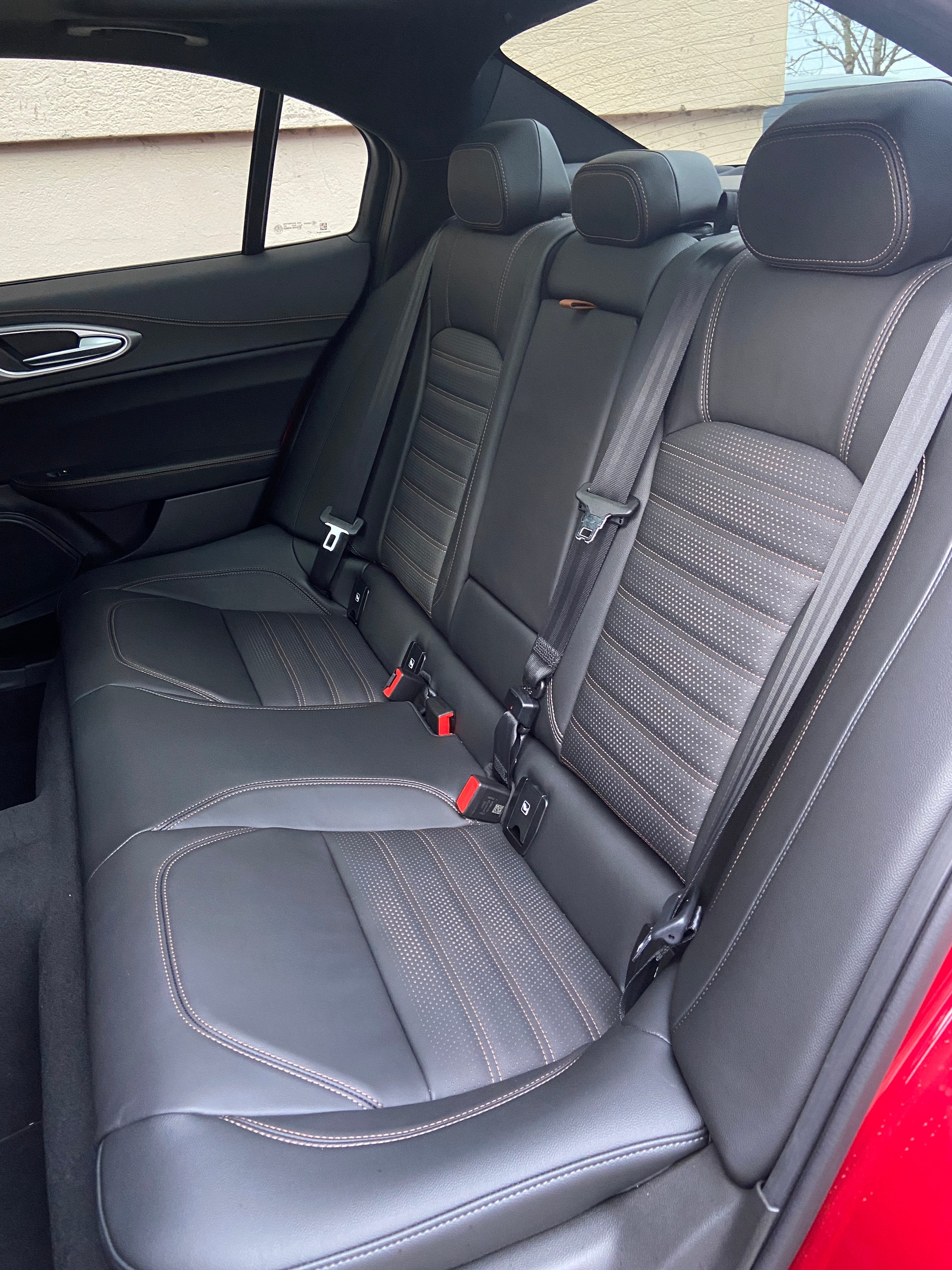 ALFA ROMEO Giulia 2.2 JTDM Intensa Sky Q4 AT8-image-8