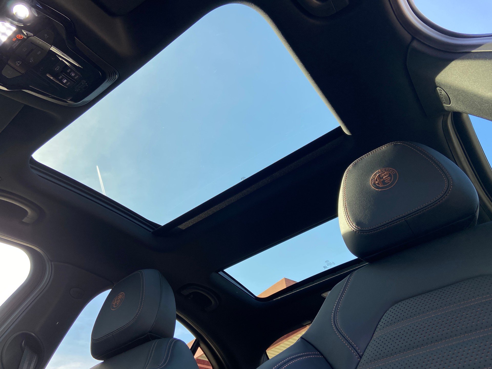 ALFA ROMEO Giulia 2.2 JTDM Intensa Sky Q4 AT8-image-4