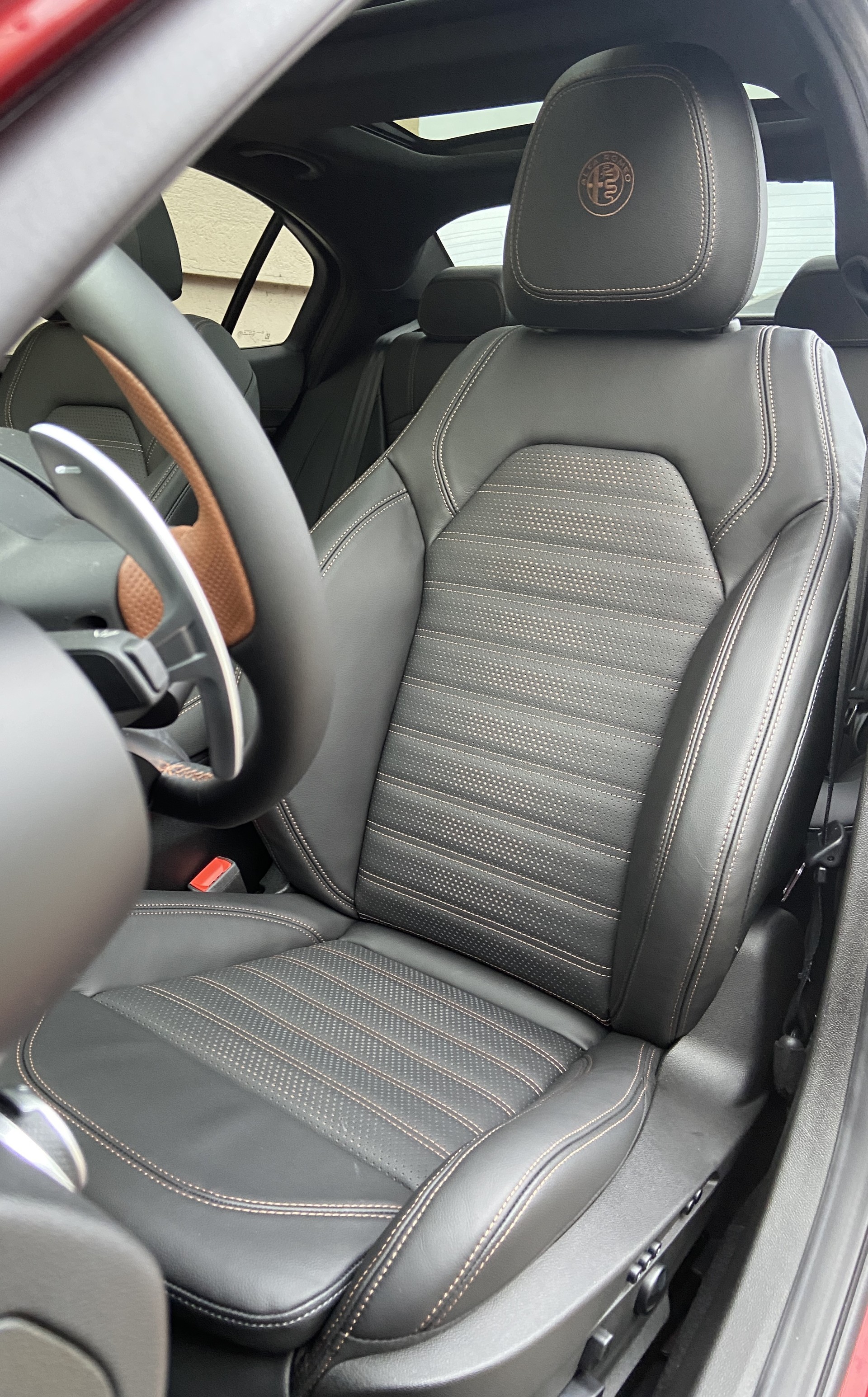 ALFA ROMEO Giulia 2.2 JTDM Intensa Sky Q4 AT8-image-7