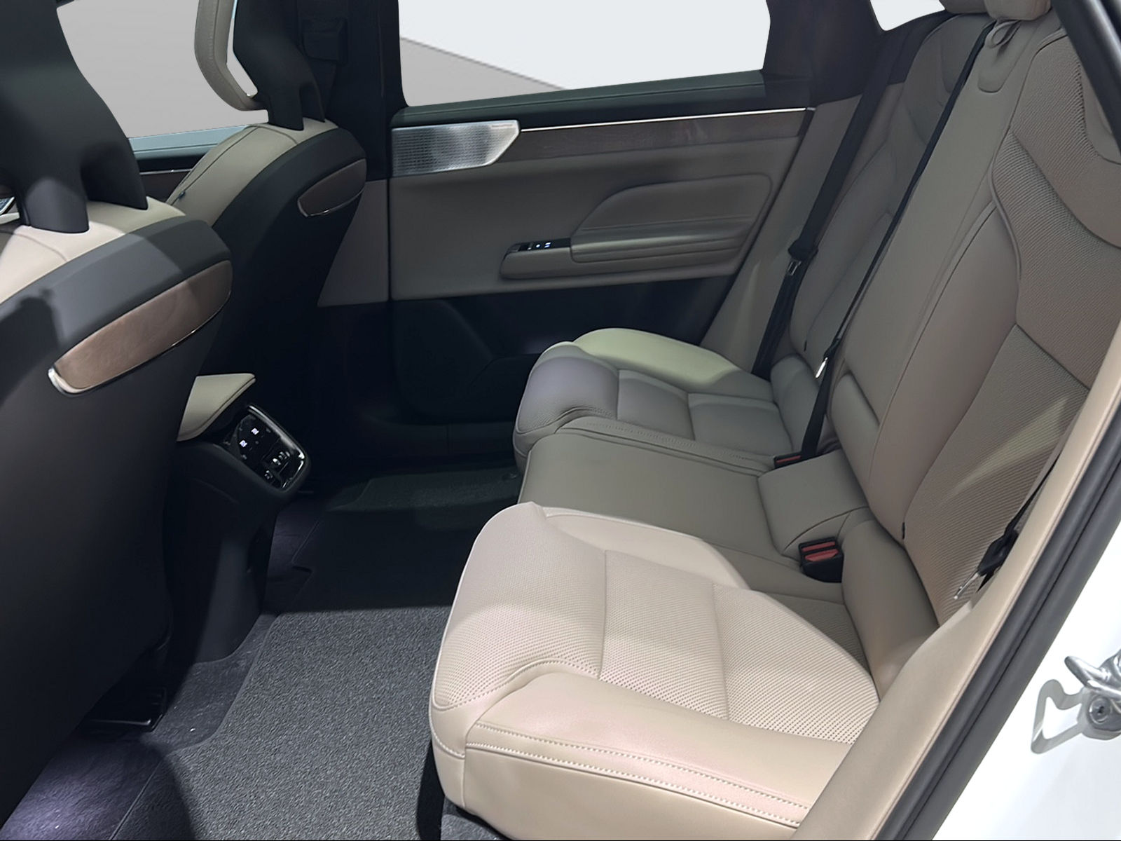 VOLVO ES90 Single 88 kWh Ultra-image-14