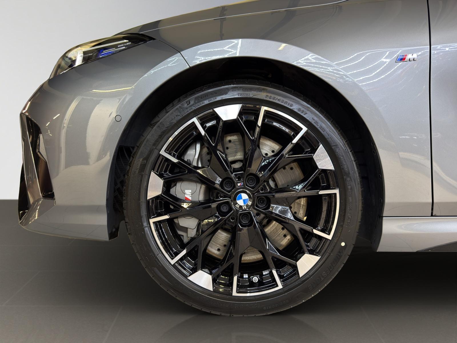 BMW M135i xDrive M-SportPaket Pro-image-18