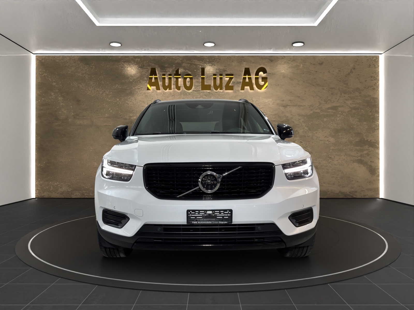 VOLVO XC40 T5 AWD R-Design Geartronic-image-1