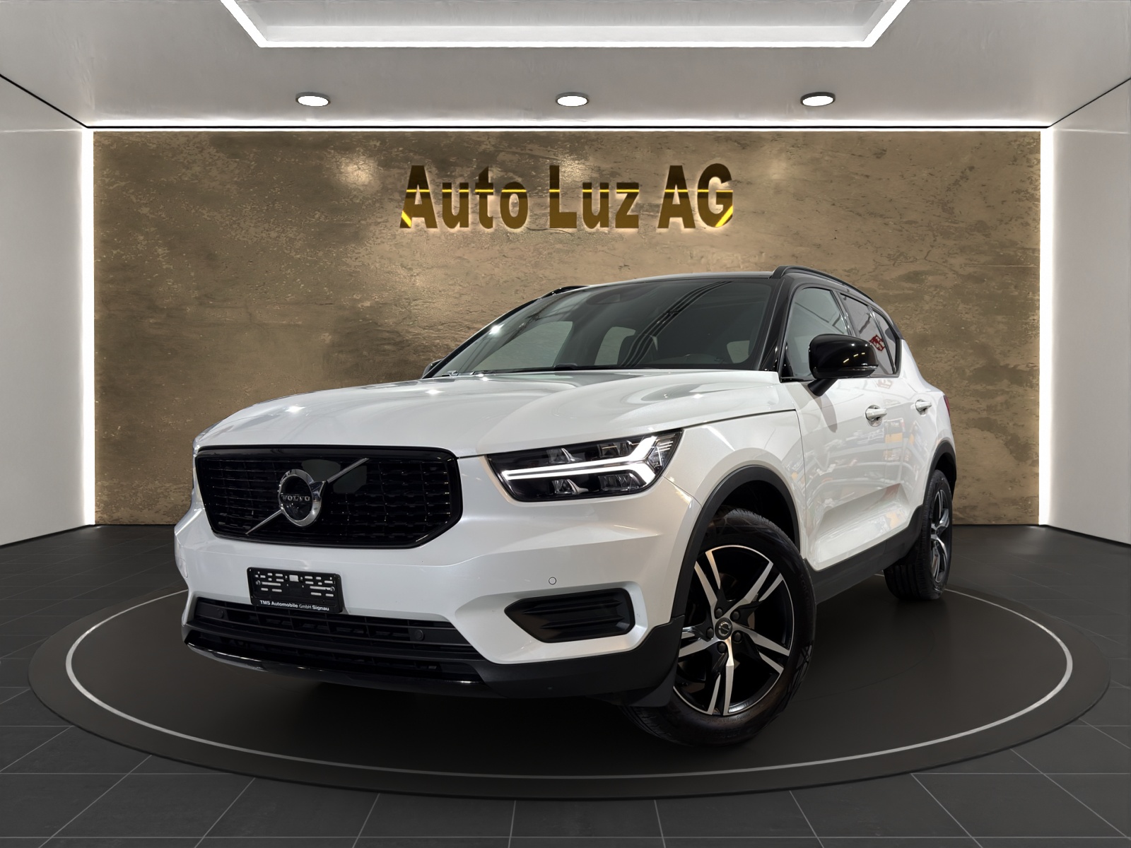 VOLVO XC40 T5 AWD R-Design Geartronic-image-0