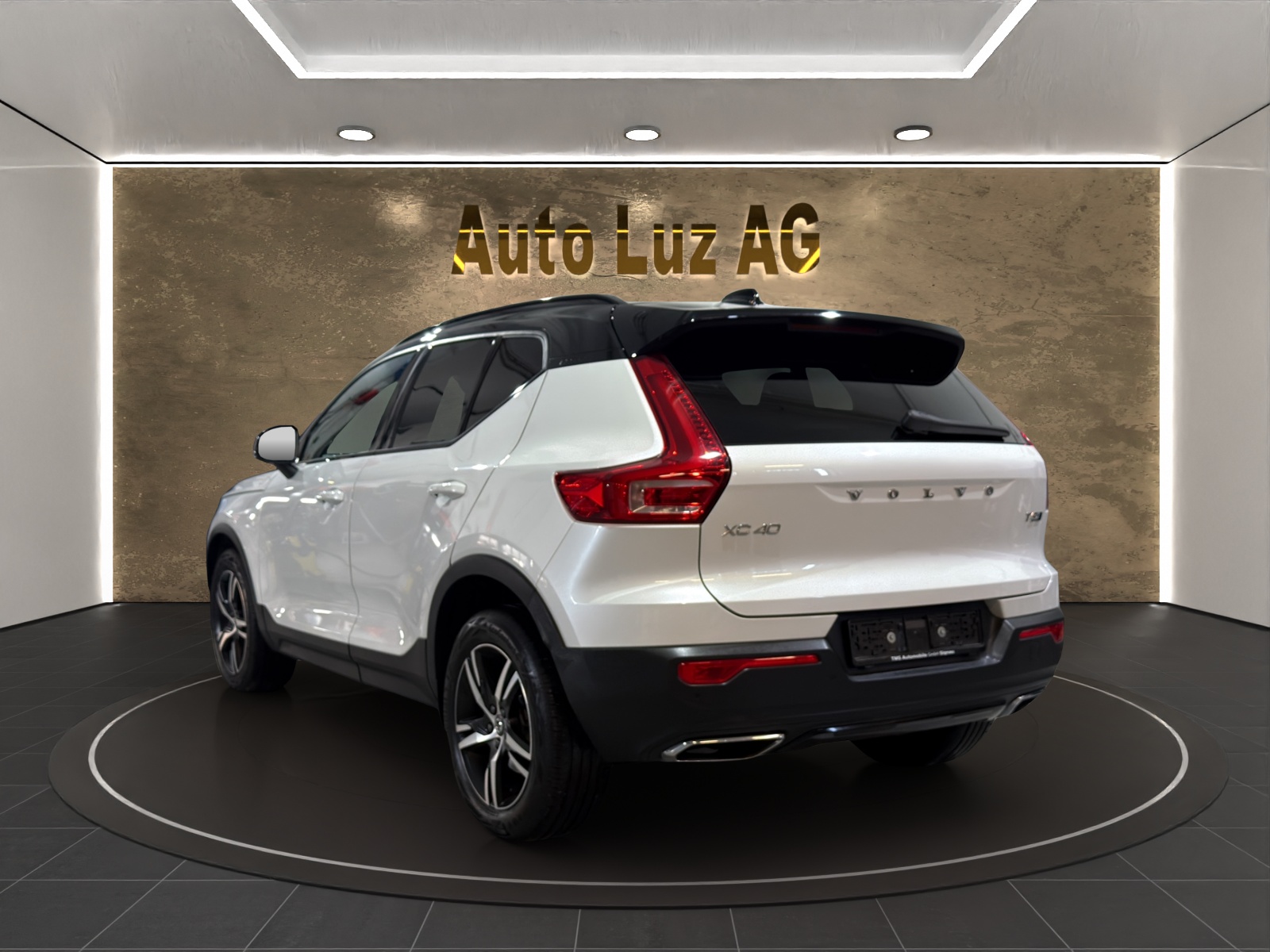 VOLVO XC40 T5 AWD R-Design Geartronic-image-4