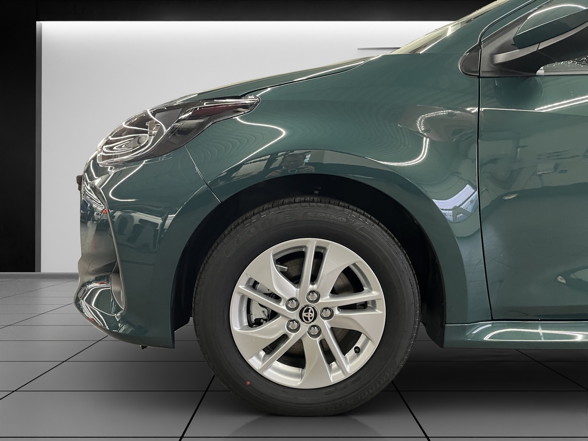 TOYOTA YARIS 1.5 VVT-i HSD Comfort-image-14