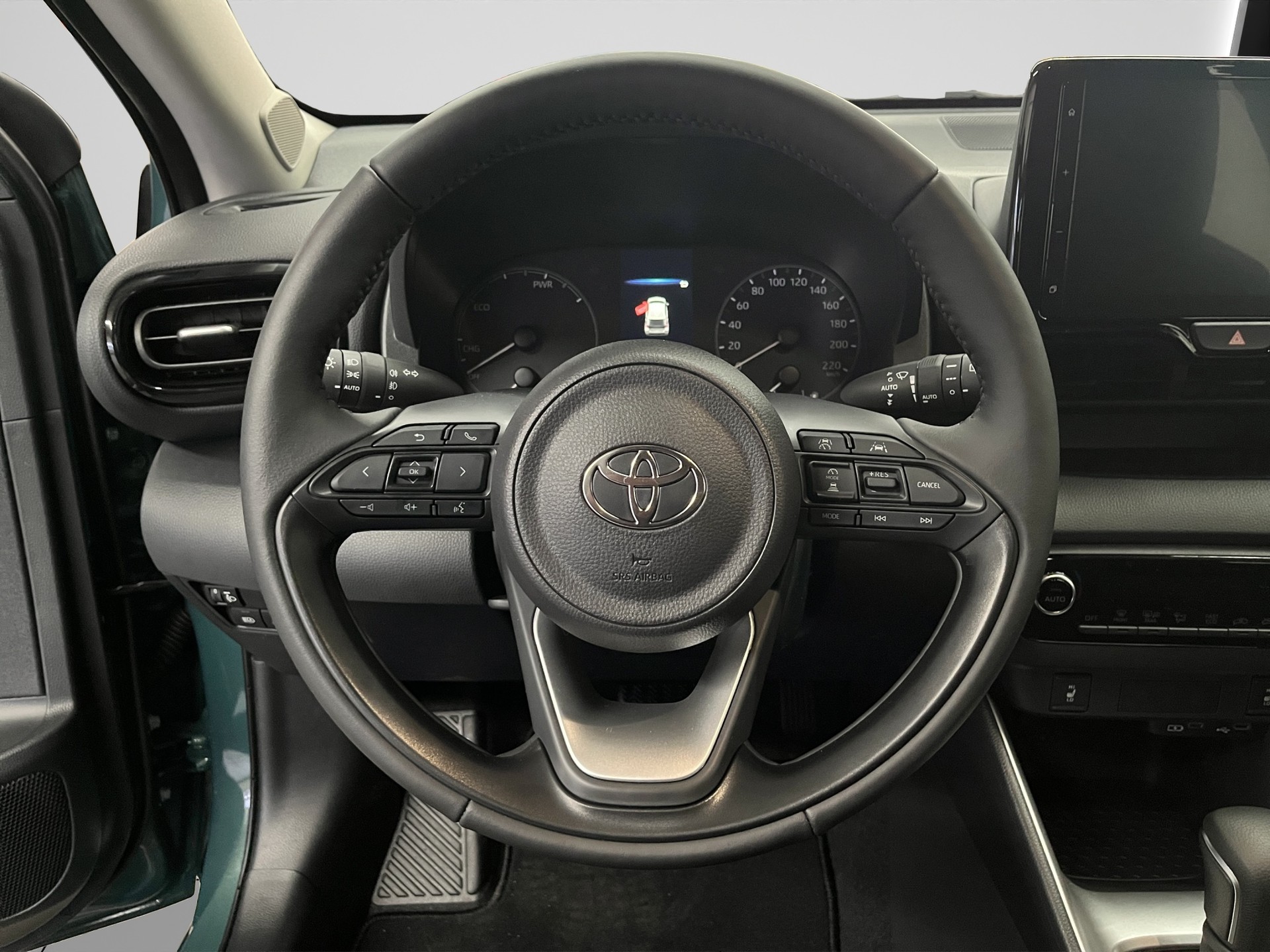 TOYOTA YARIS 1.5 VVT-i HSD Comfort-image-8