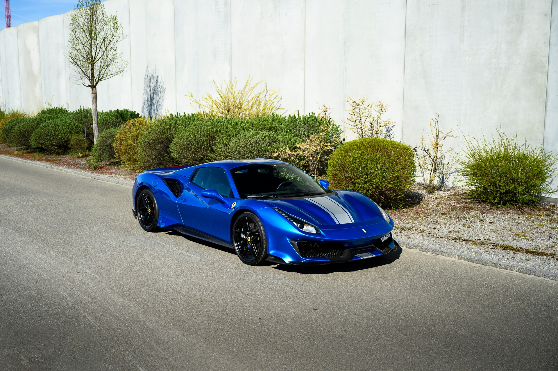 FERRARI 488 Pista Spider 3.9 V8-image-0