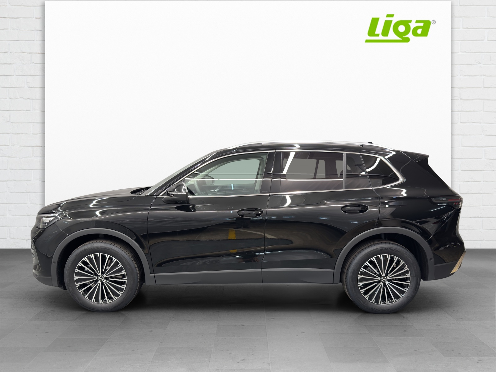VW Tiguan 2.0 TDI SCR Elegance DSG 4motion-image-0
