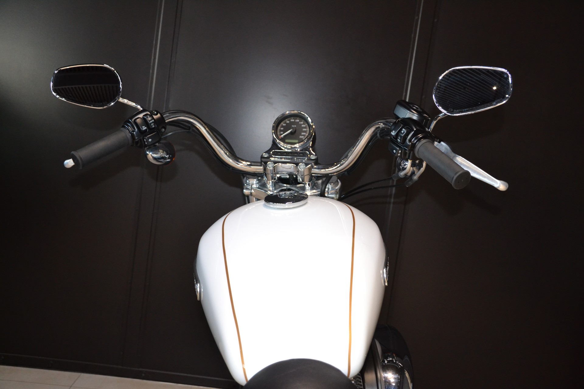 HARLEY-DAVIDSON XL 1200 L Sportster Low Injection-image-4