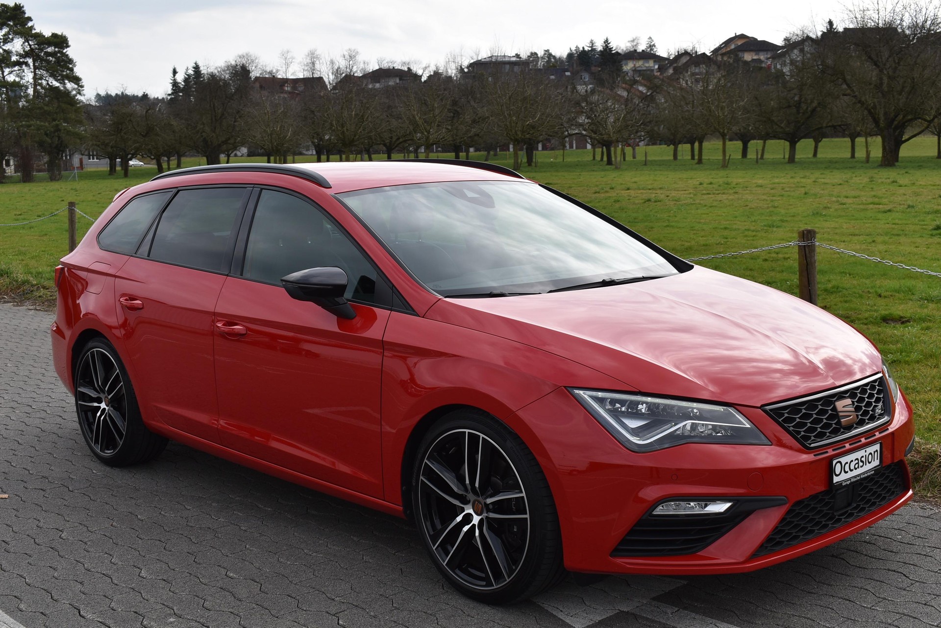 SEAT Leon ST 2.0 TSI 300 Cupra 4Drive DSG-image-6