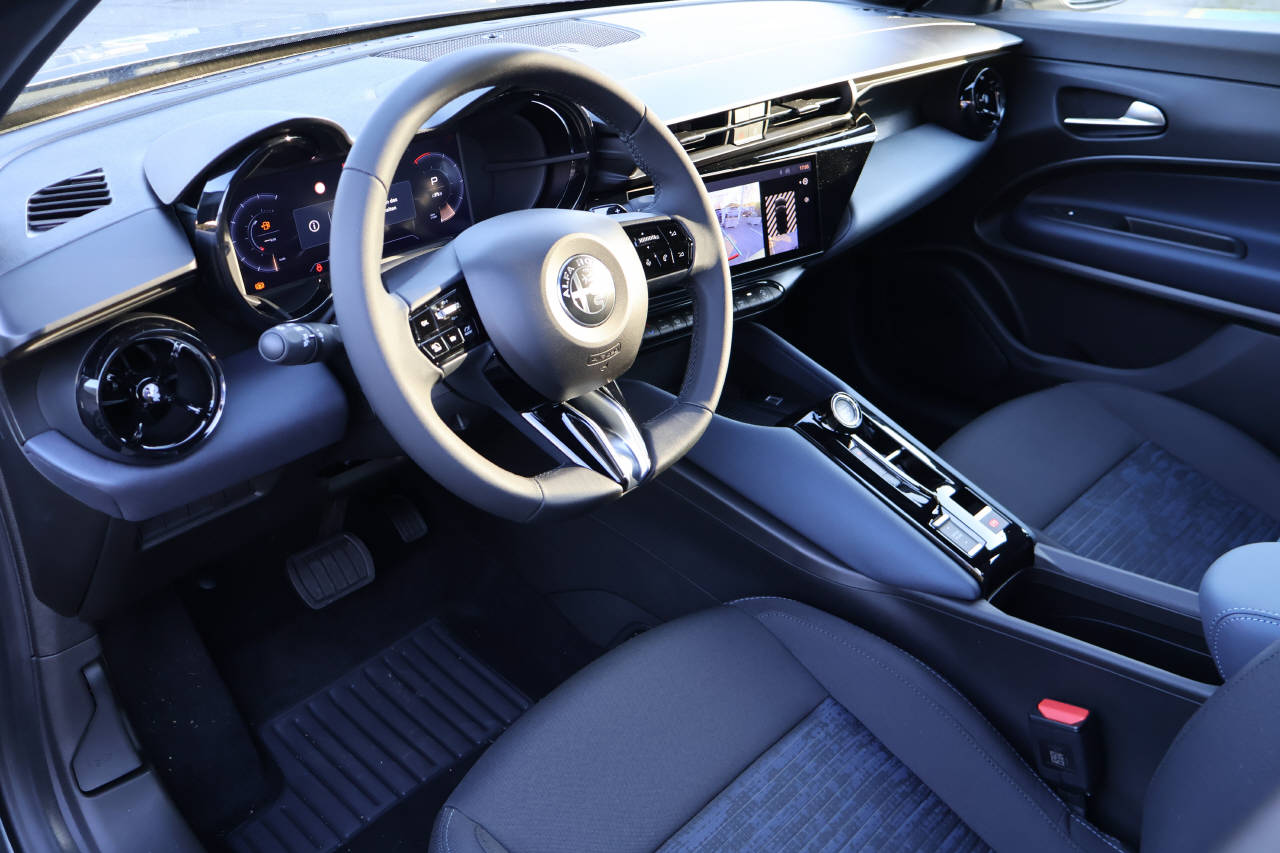 ALFA ROMEO Junior 1.2 Ibrida-image-9
