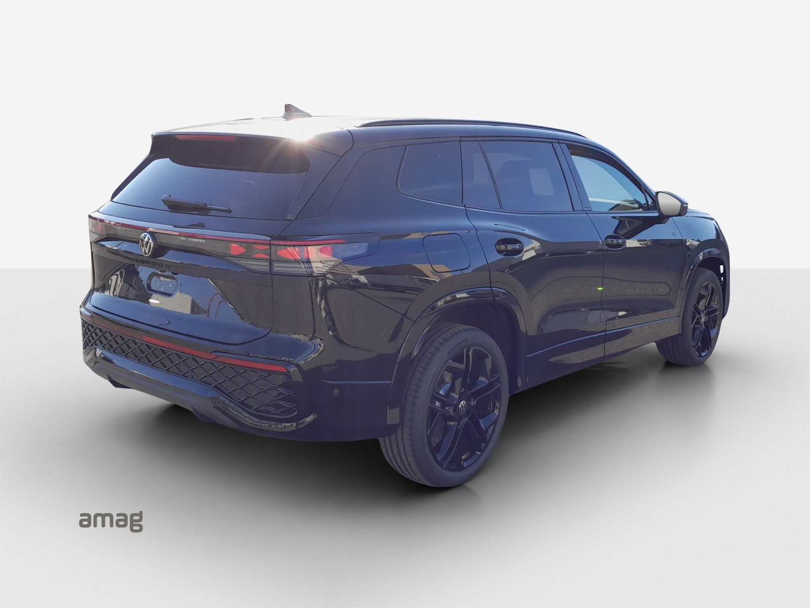 VW Tayron 2.0 TSI R-Line DSG 4Motion-image-4