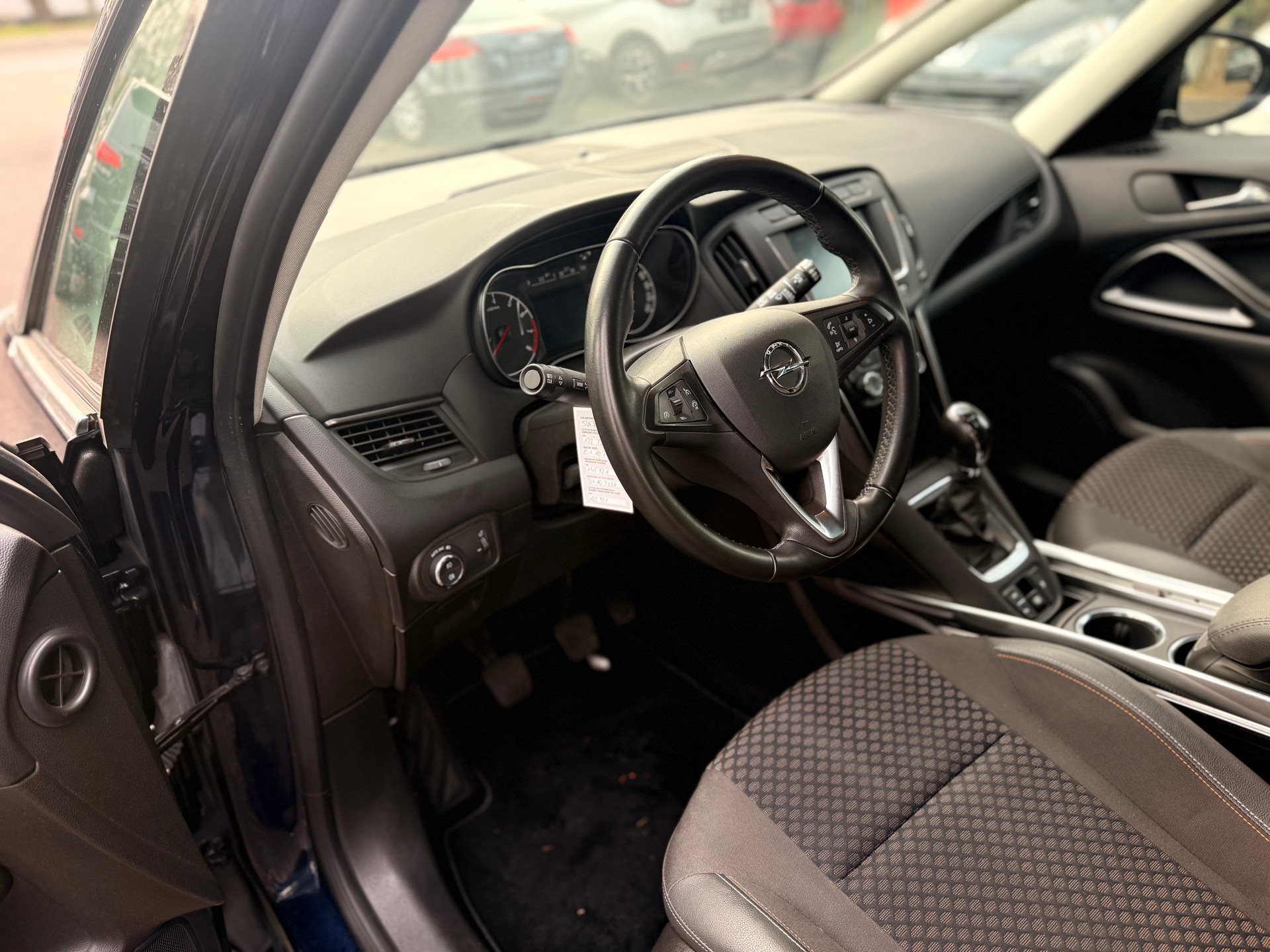 OPEL Zafira 1.6i 16V Turbo Enjoy-image-9