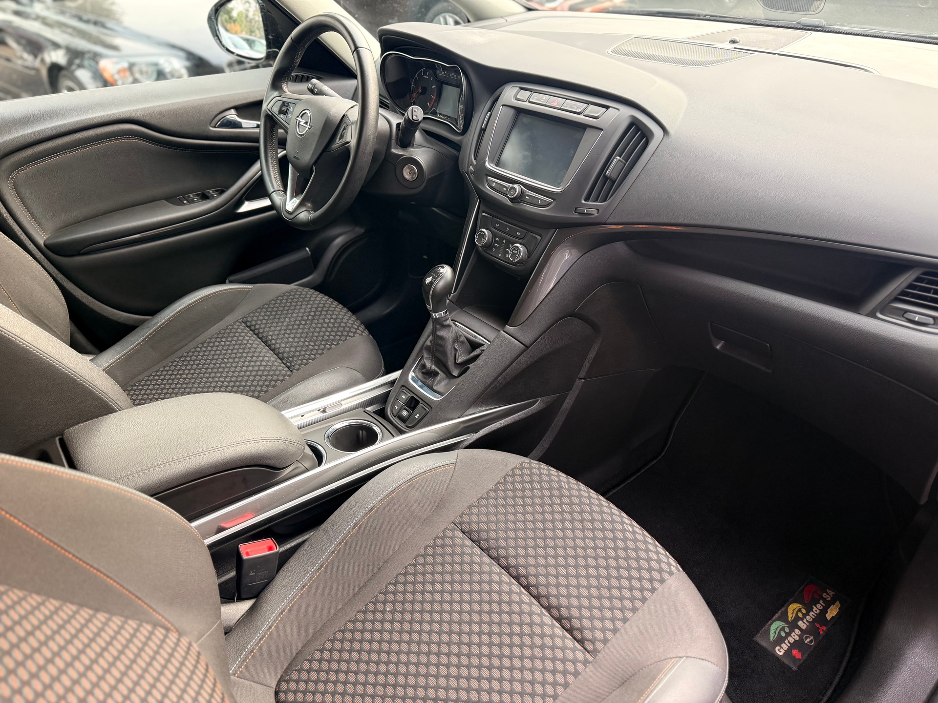 OPEL Zafira 1.6i 16V Turbo Enjoy-image-6