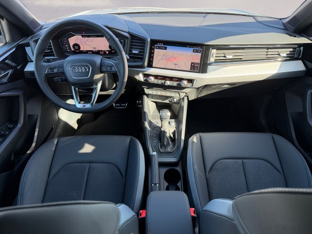AUDI A1 Sportback 35 TFSI S Line S-tronic-image-11