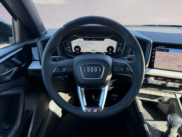 AUDI A1 Sportback 35 TFSI S Line S-tronic-image-12