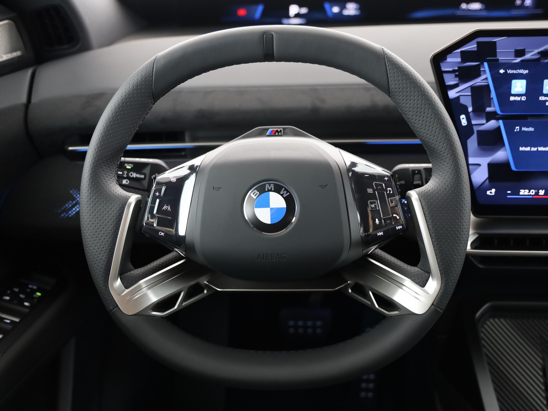 BMW iX3 50 xDrive-image-20