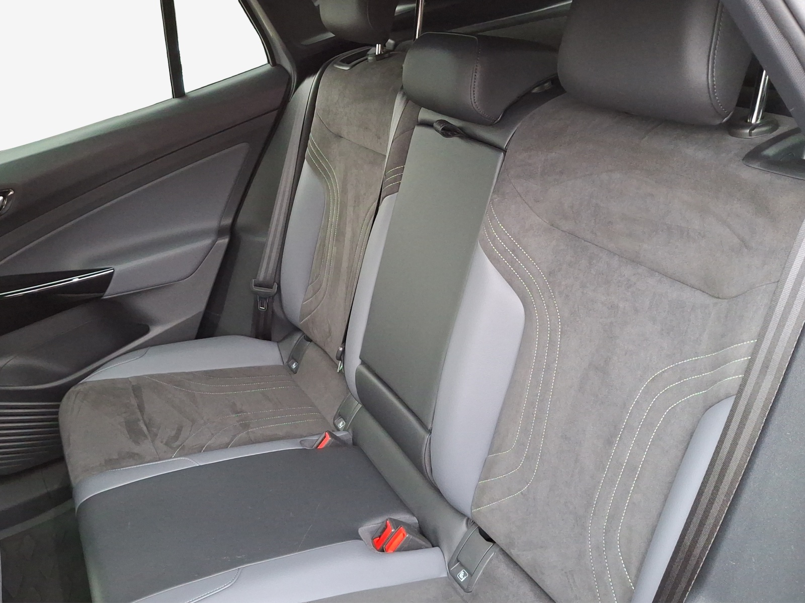 VW ID.4 Pro 77 kWh Life Plus-image-11