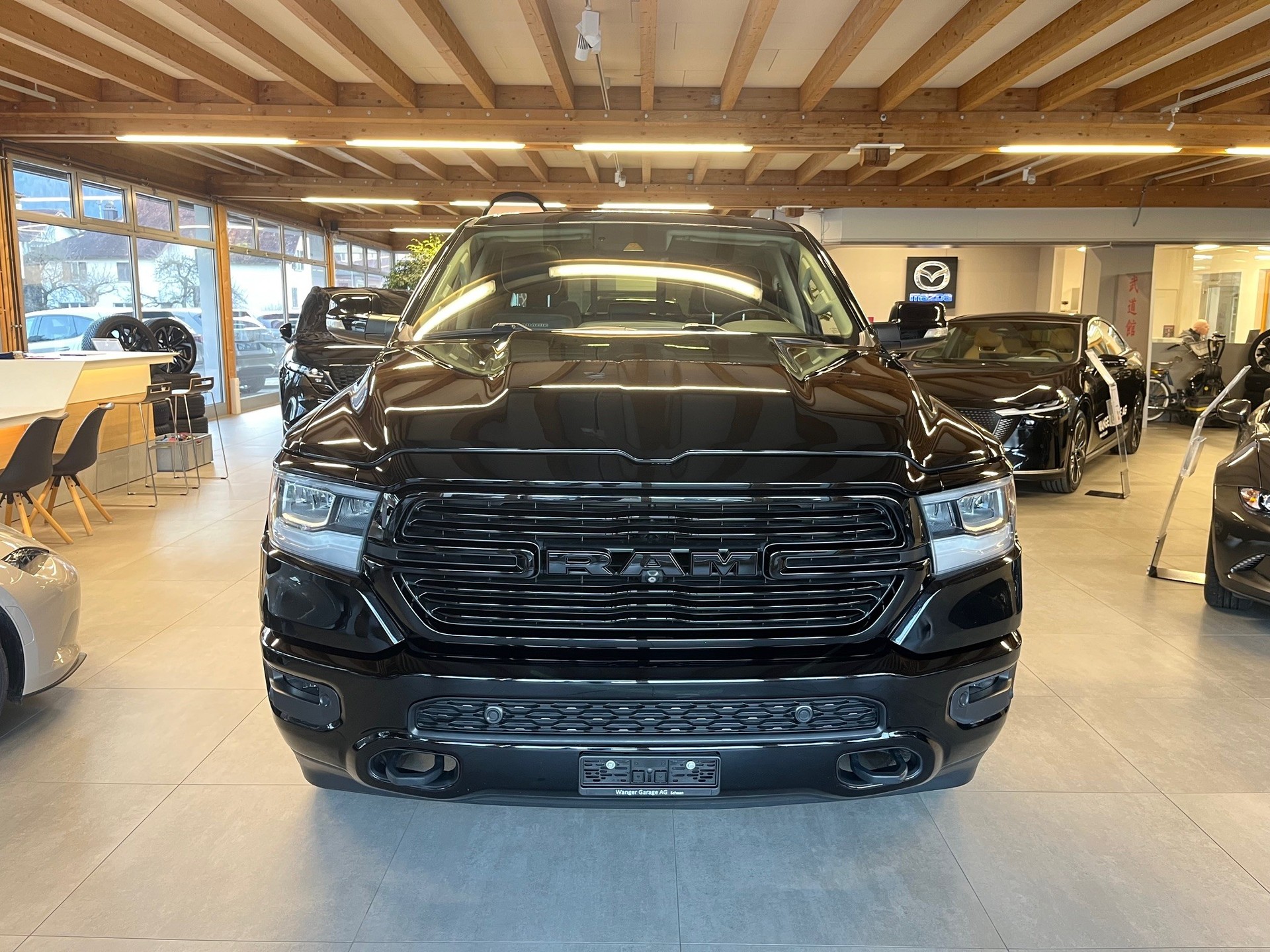 DODGE 1500 CrewCab Laramie-image-1
