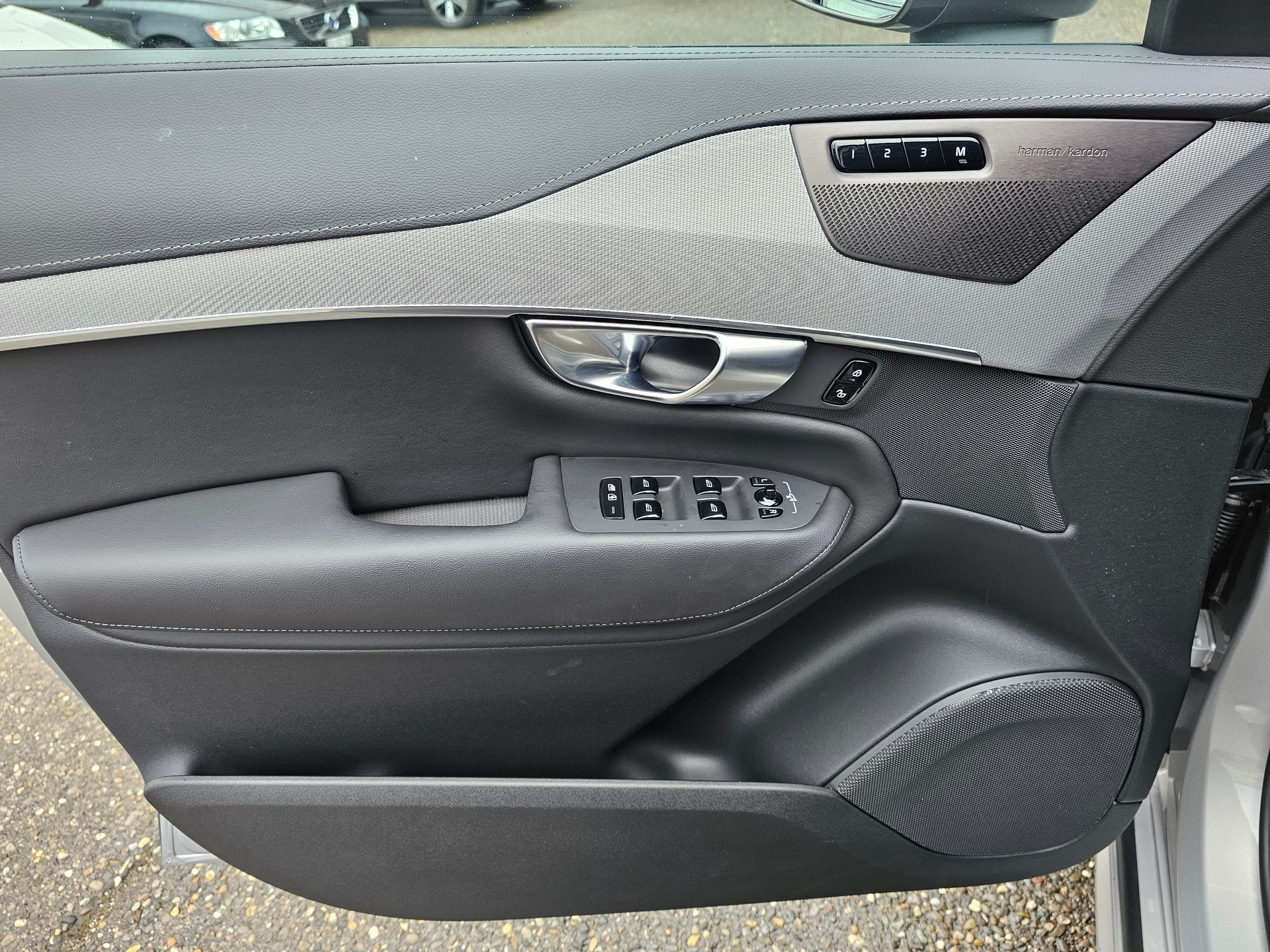 VOLVO XC90 T8 eAWD PluginHybrid Plus Dark Geartronic-image-8
