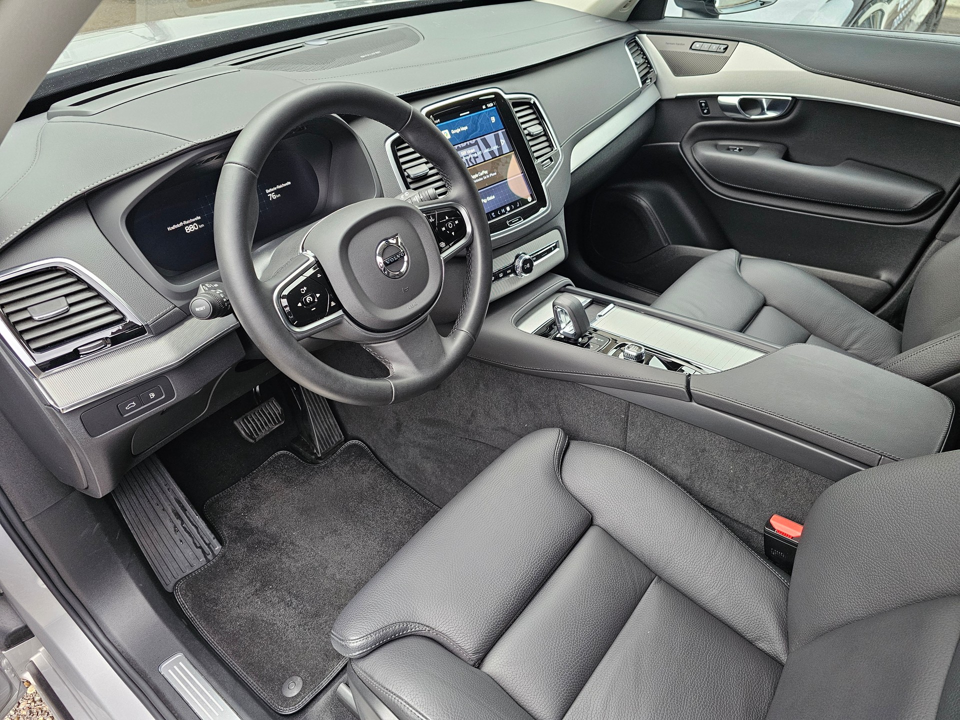 VOLVO XC90 T8 eAWD PluginHybrid Plus Dark Geartronic-image-5