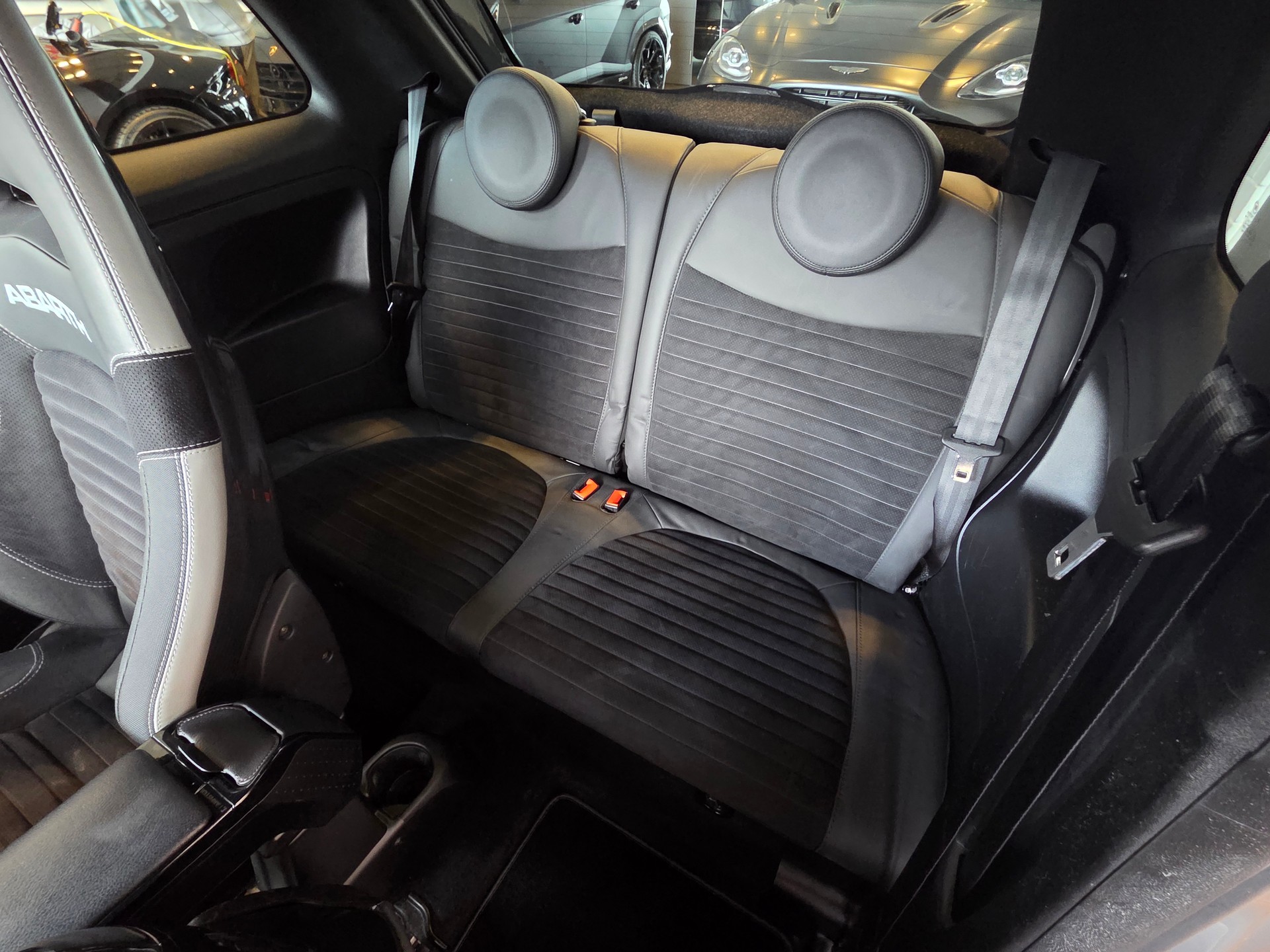FIAT 595 1.4 16V T Abarth Comp-image-11