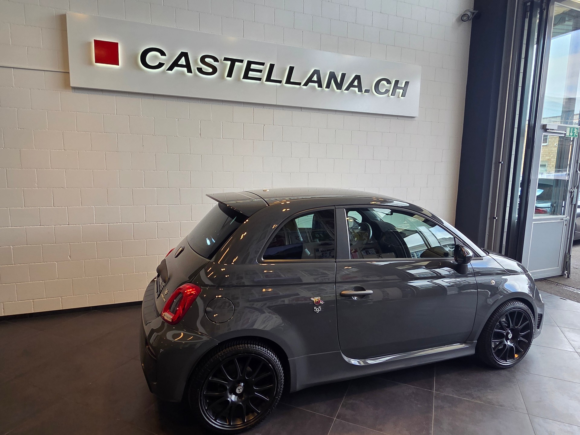 FIAT 595 1.4 16V T Abarth Comp-image-3