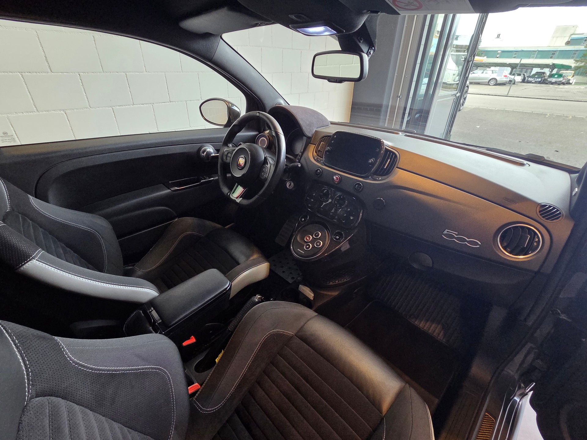 FIAT 595 1.4 16V T Abarth Comp-image-16