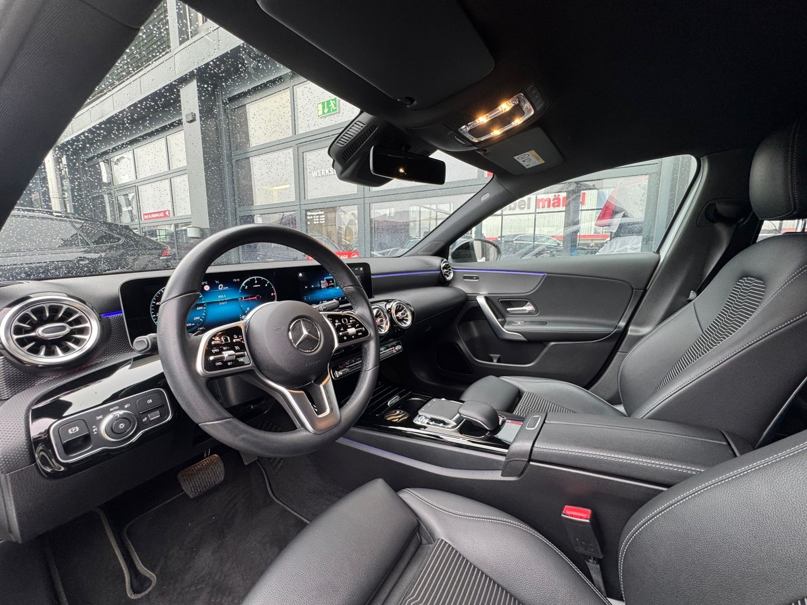 MERCEDES-BENZ A 180d-image-8