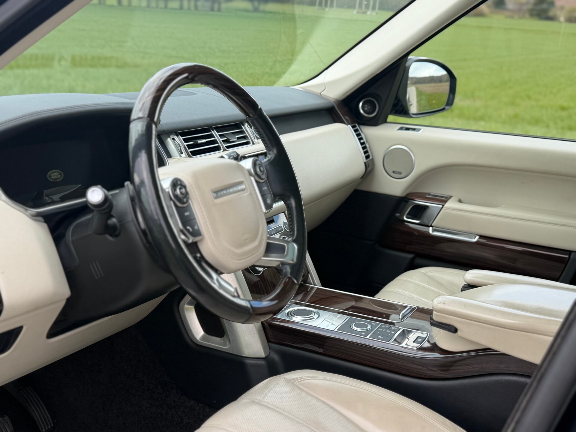 LAND ROVER Range Rover 3.0 TDV6 HSE Automatic-image-11