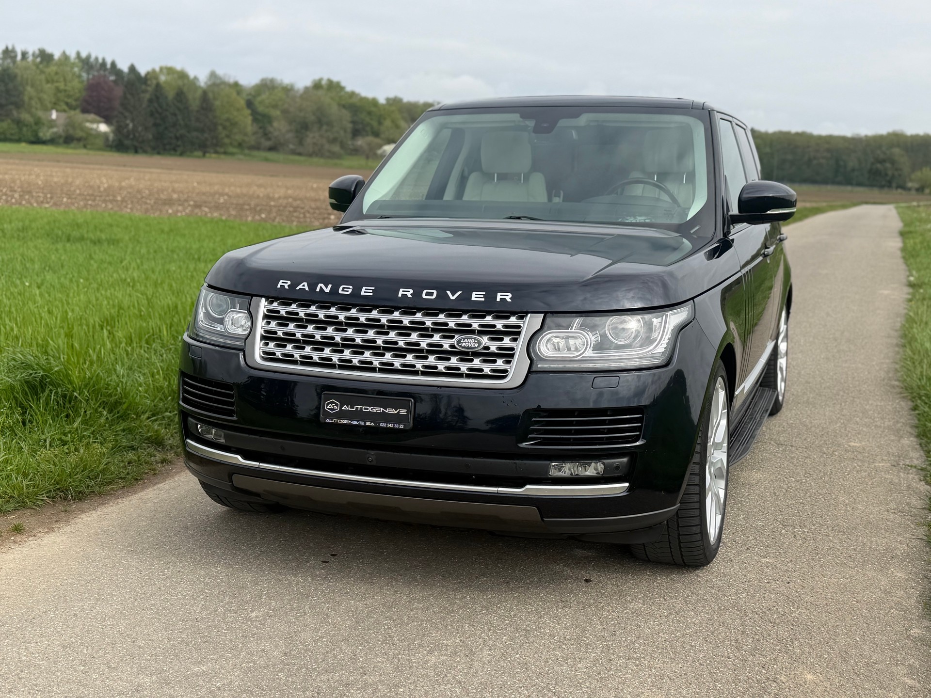 LAND ROVER Range Rover 3.0 TDV6 HSE Automatic-image-4