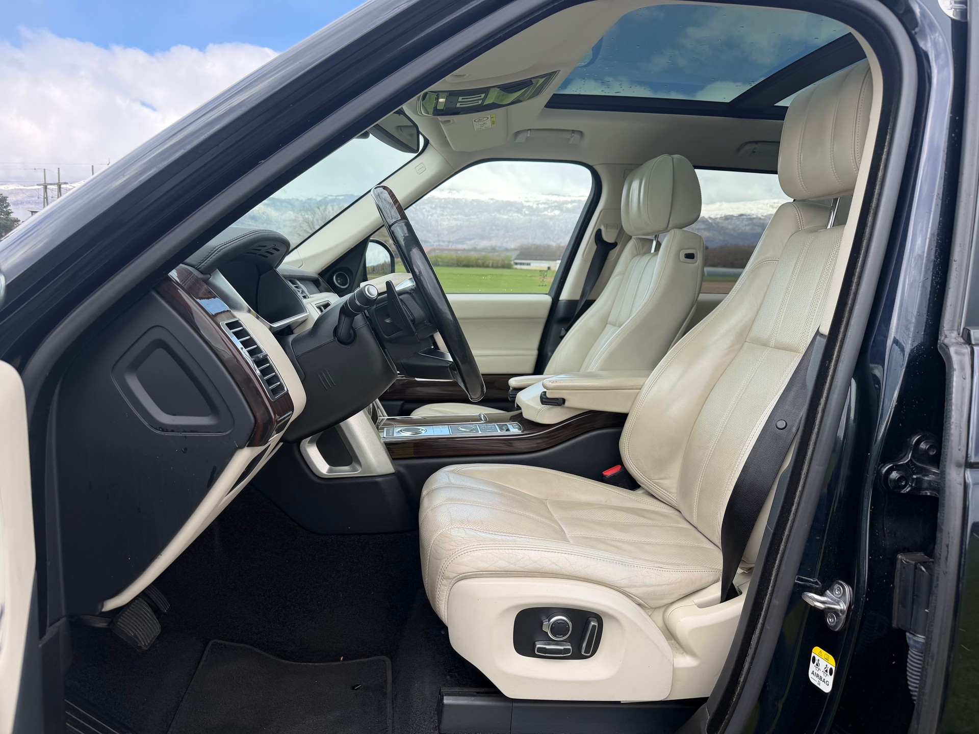 LAND ROVER Range Rover 3.0 TDV6 HSE Automatic-image-10