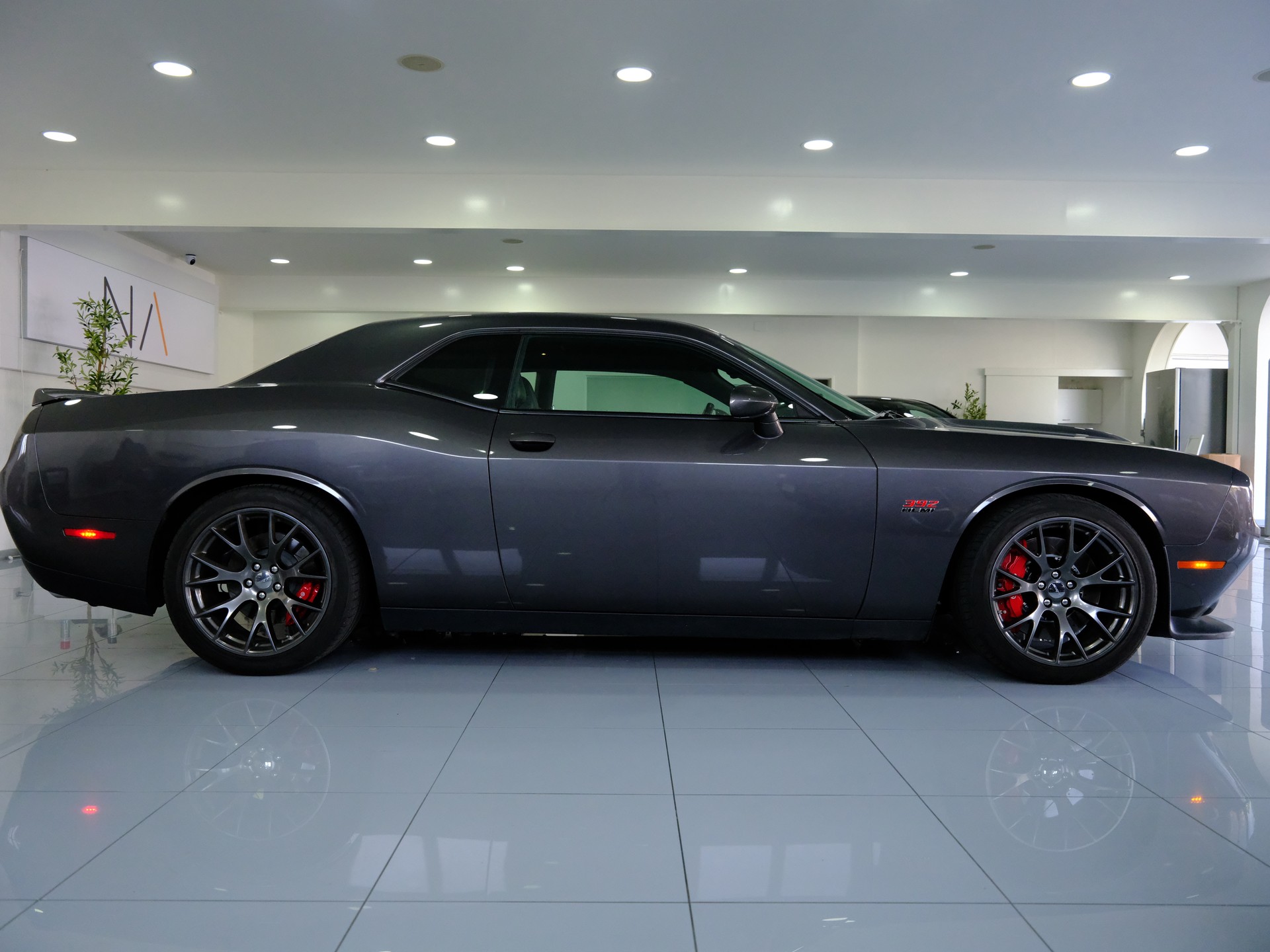 DODGE Challenger SRT 392-image-7