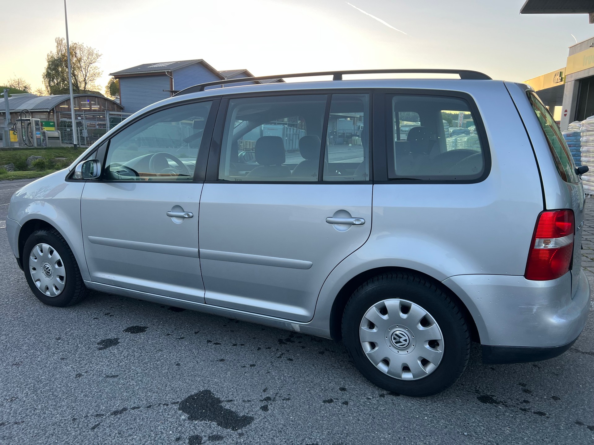 VW Touran 1.9 TDI-image-3