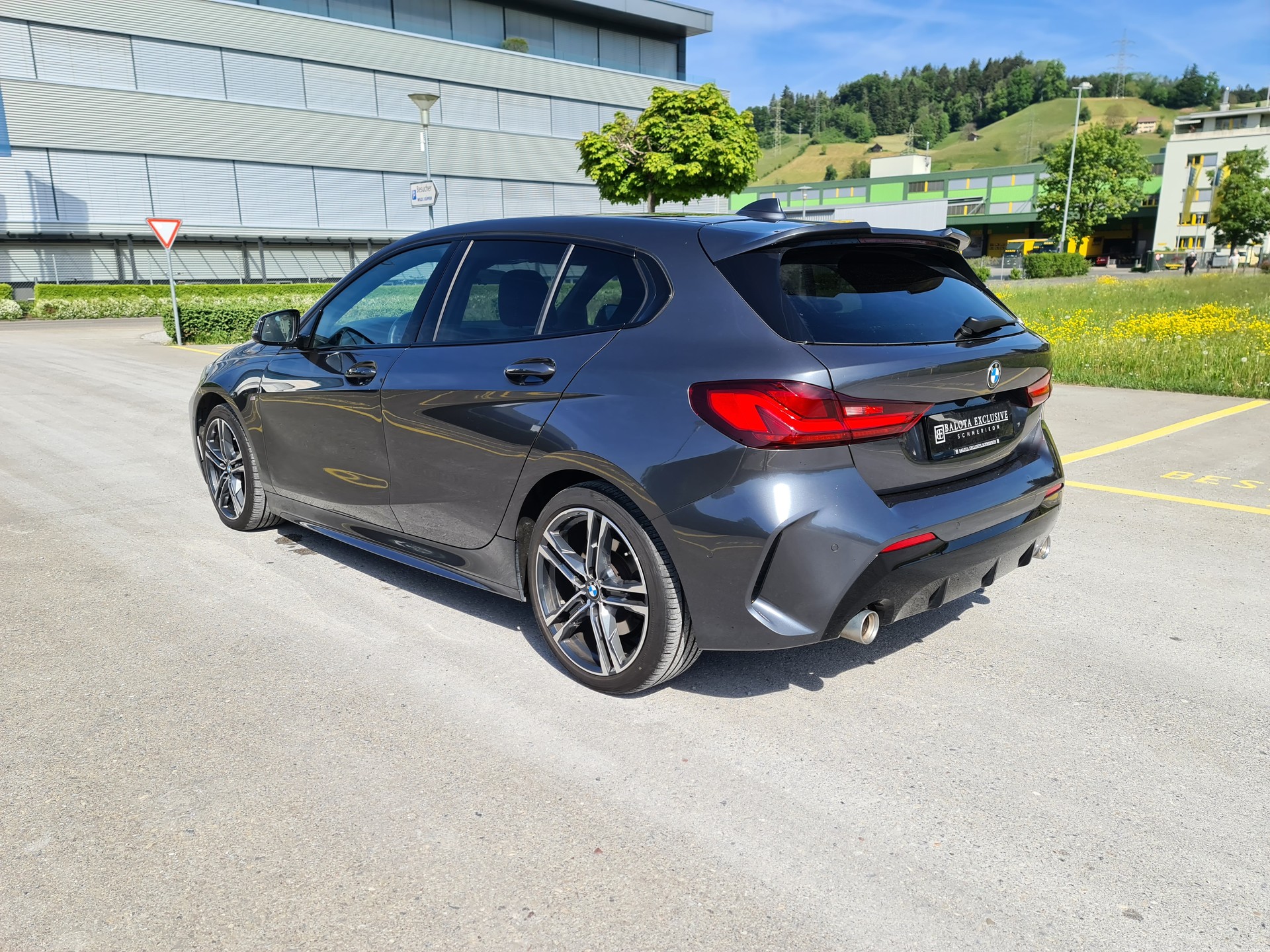 BMW 120d xDrive Steptronic Pure M Sport-image-2