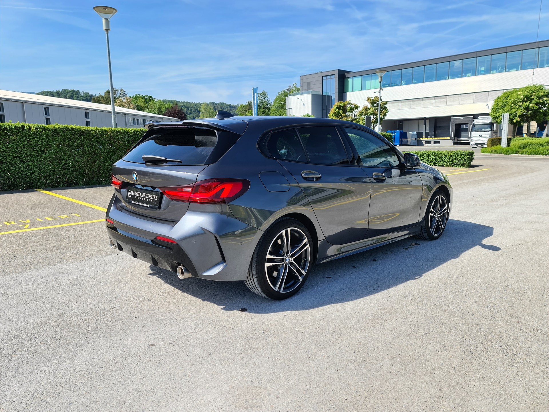 BMW 120d xDrive Steptronic Pure M Sport-image-3
