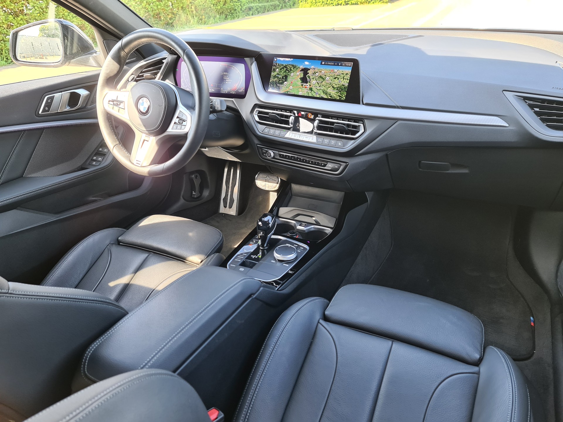 BMW 120d xDrive Steptronic Pure M Sport-image-6