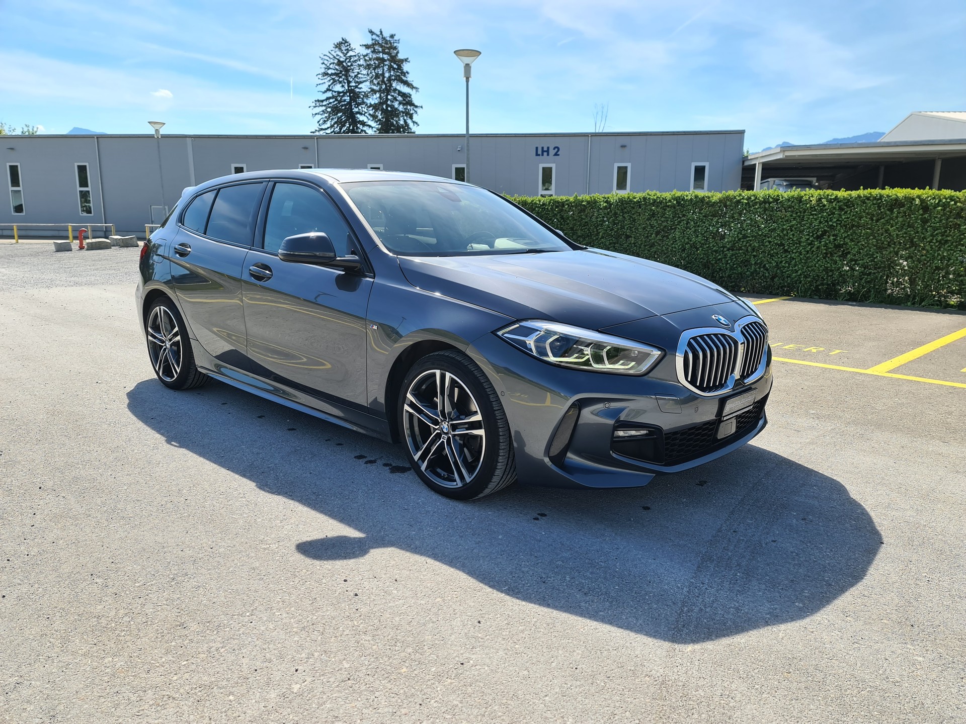 BMW 120d xDrive Steptronic Pure M Sport-image-1