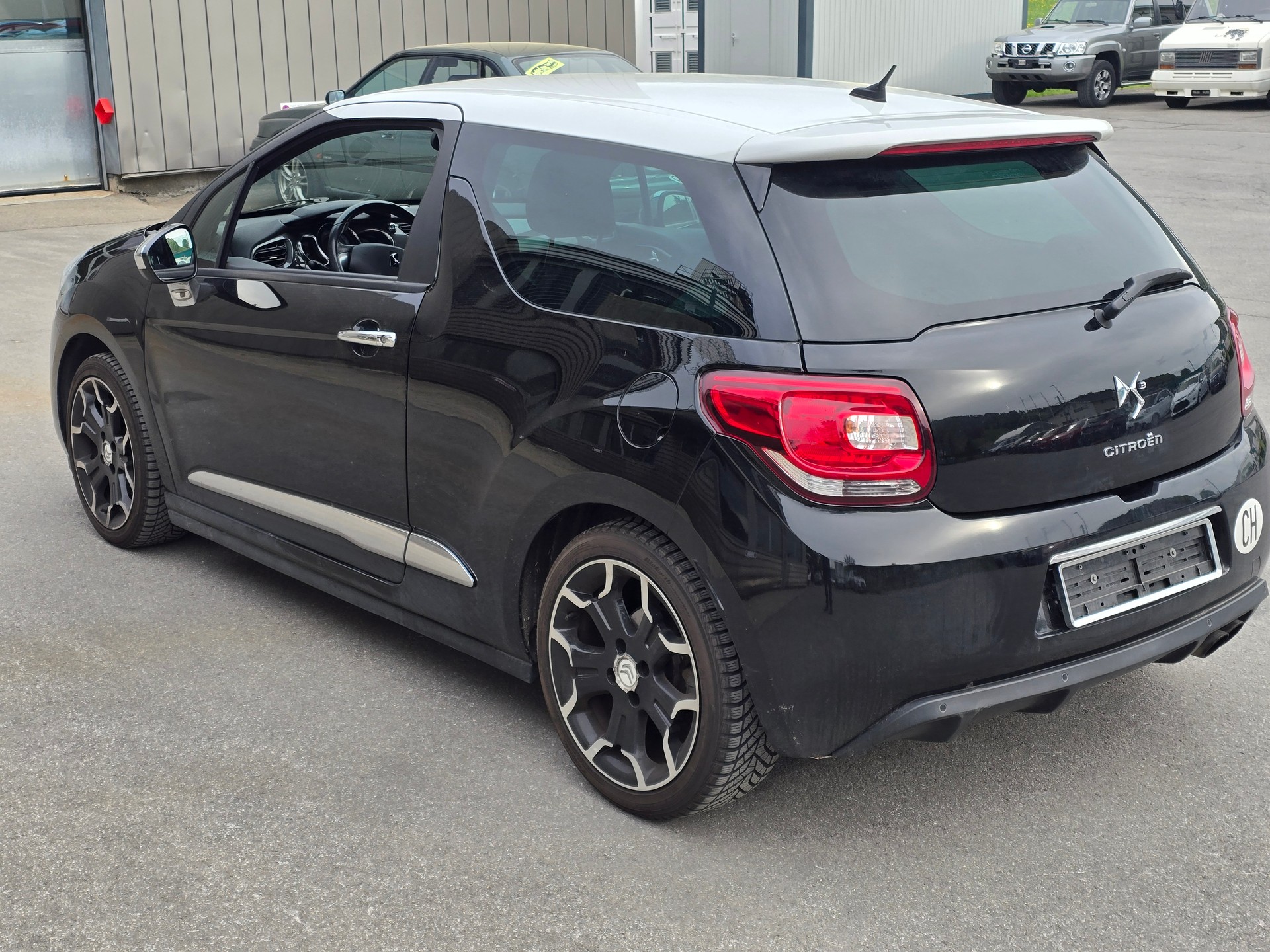 DS AUTOMOBILES DS3 1.6 THP Ultra Prestige-image-7