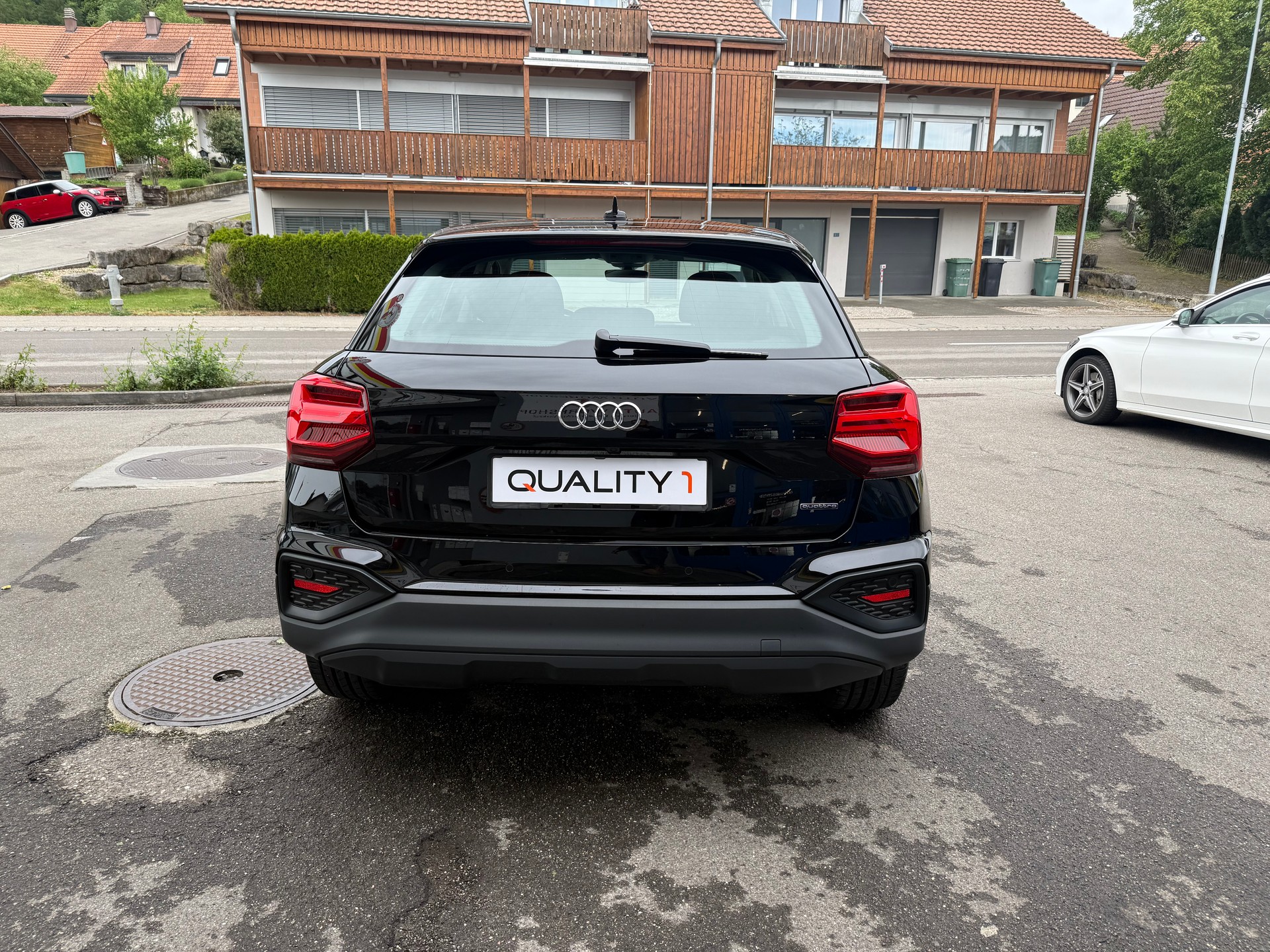 AUDI Q2 40 TFSI quattro S-tronic-image-3